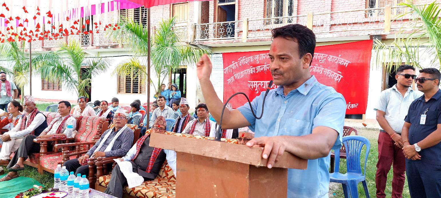 मन्त्री अथकद्धारा एकैदिन राप्तीसोनारीका ३ वटा विद्यालय भवनको उद्घाटन