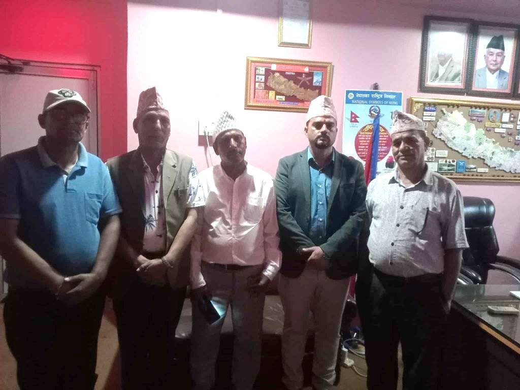 जुम्लाको सिंजाका अध्यक्ष धिताल र बाँकेको कोहलपुरका नगरप्रमुखबीच भेटवार्ता